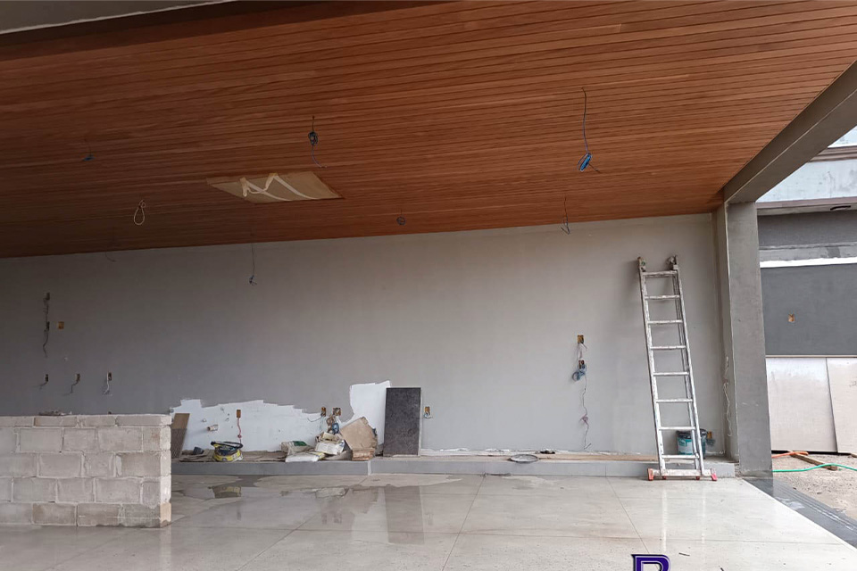 Lambril de Madeira Guanandi instalado pela REVESMAD em S�o Jos� do Rio Preto